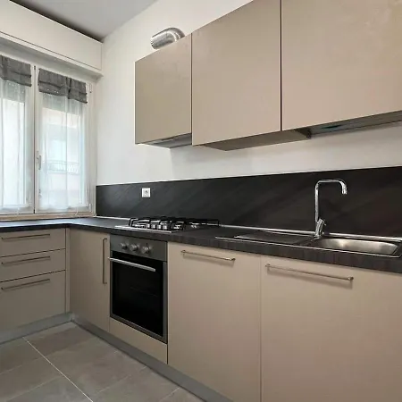 7 Trilocale In Zona Μπελάρια-Ιτζέα Μαρίνα